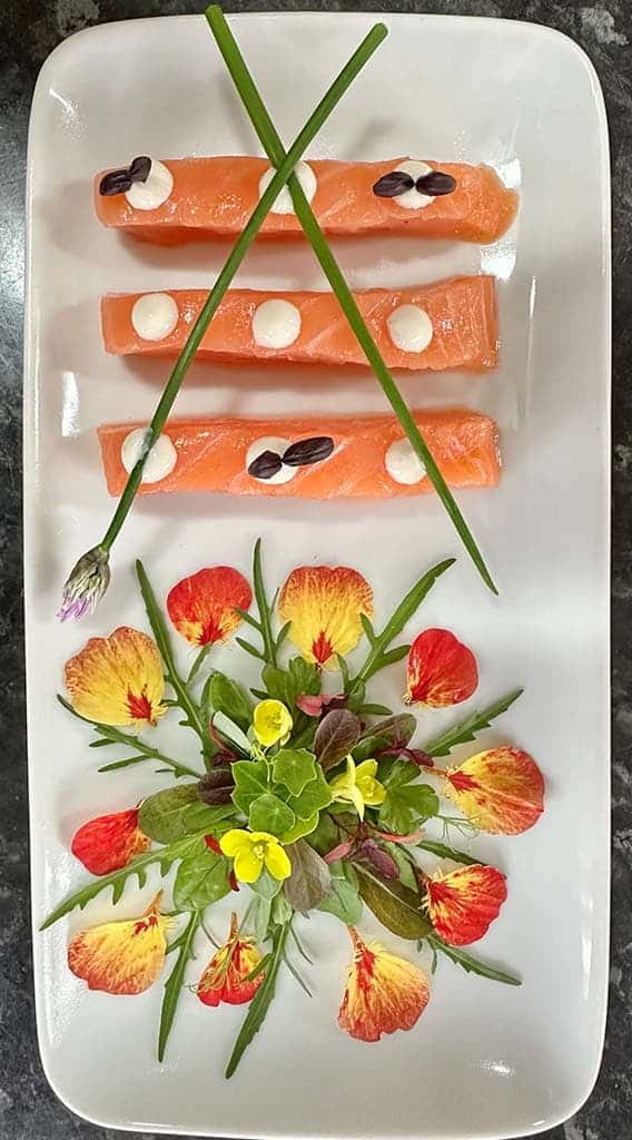 FOOD 20 Balik salmon and croft leaves