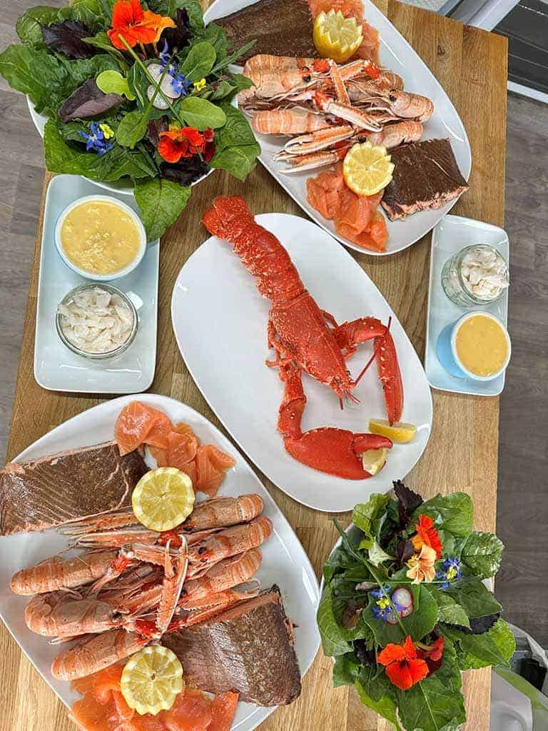 FOOD 24 SEAfood platters and lobster